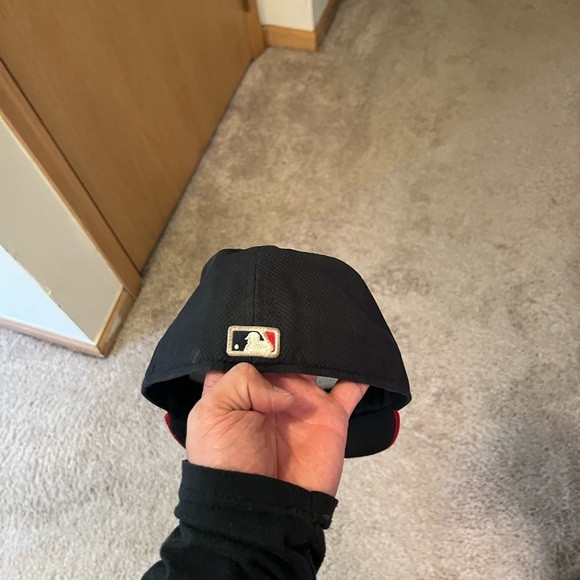 New 7 1/4 fitted Arizona hat - Picture 2 of 2